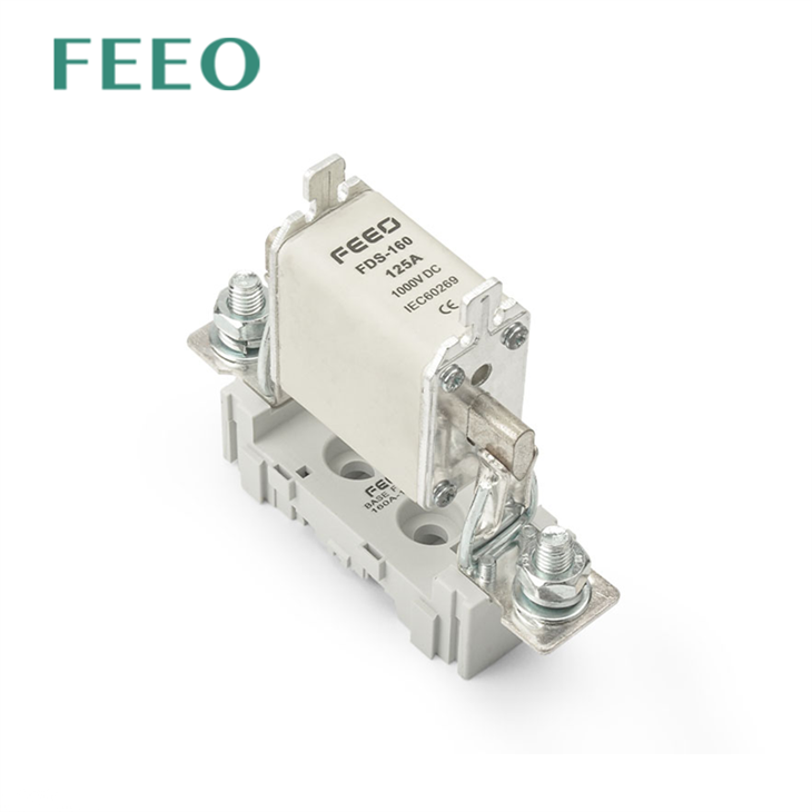 Vai trò của cầu chì DC trong hệ thống điện năng lượng mặt trời Vai trò của cầu chì DC trong hệ thống điện năng lượng mặt trời