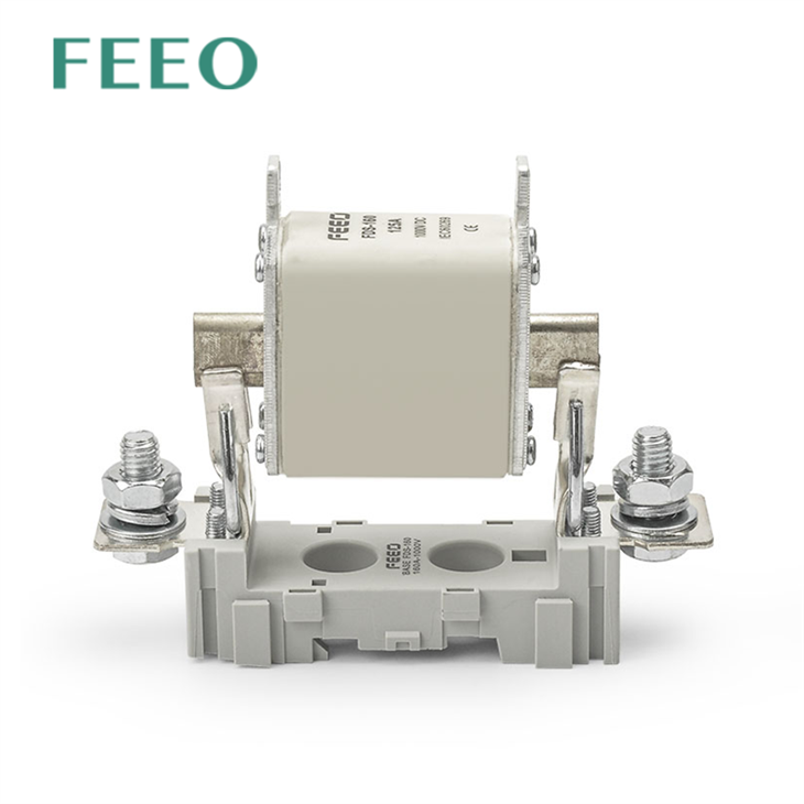 Vai trò của cầu chì DC trong hệ thống điện năng lượng mặt trời Vai trò của cầu chì DC trong hệ thống điện năng lượng mặt trời